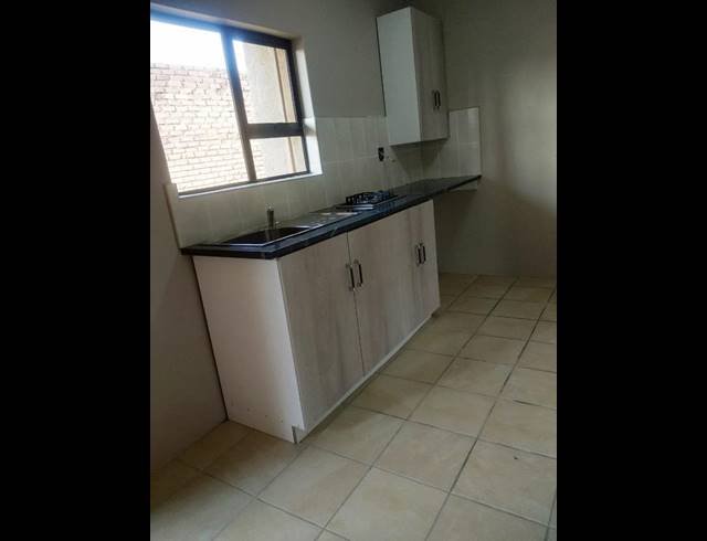 1 BEDROOM PROPERTY TO RENT IN MEADOWLANDS